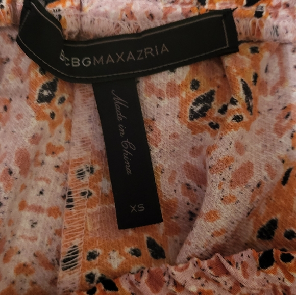 BCBG printed shorts in ambrosia combo - Picture 5 of 5